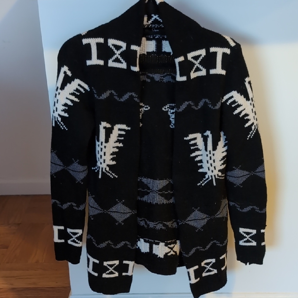 Black and White Patterned Men's Sweater